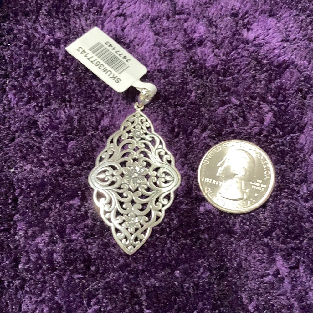Sterling silver floral pendant